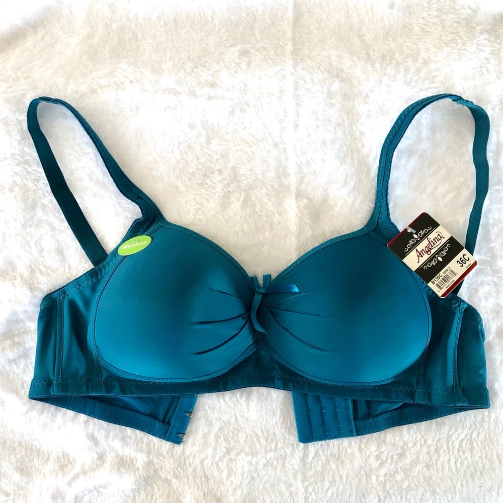 NWT - Wire-Free Bra Adjustable (size 36C)